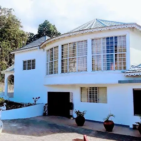 Your Private Getaway On The Hill